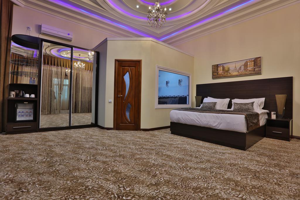 Lotte Palace دوشانبي المظهر الخارجي الصورة